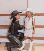 Access_Kardashian_14~4.jpg