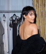 Access_Kardashian_15~24.jpg