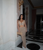 Access_Kardashian_17~19.jpg