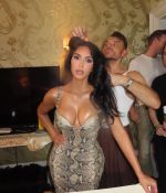 Access_Kardashian_1~20.jpg