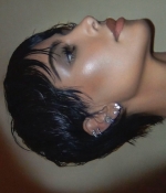 Access_Kardashian_2~30.jpg