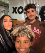 Access_Kardashian_31~2.jpg