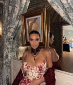 Access_Kardashian_3~7.jpg