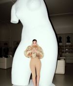 Access_Kardashian_4~8.jpg