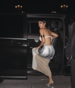 Access_Kardashian_5~27.jpg