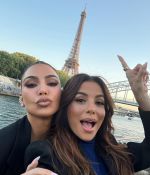 Access_Kardashian_8~13.jpg