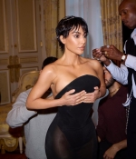 Access_Kardashian_9~24.jpg