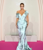 Access_Kardashian_9~29.jpg