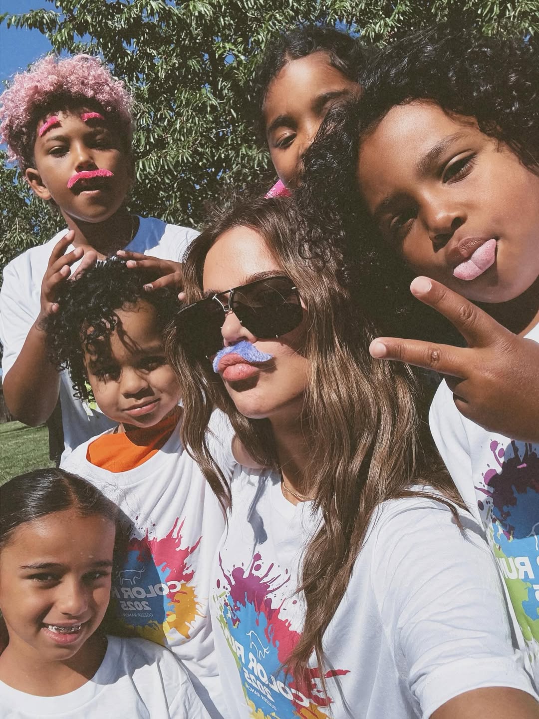 Access_Kardashian_11~8.jpg