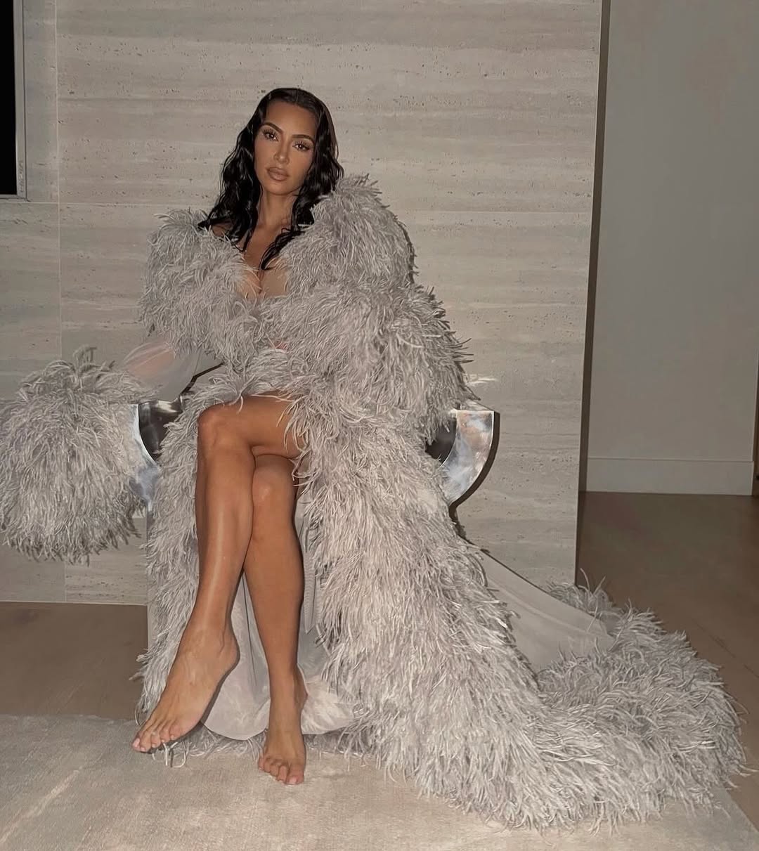 Access_Kardashian_12~14.jpg