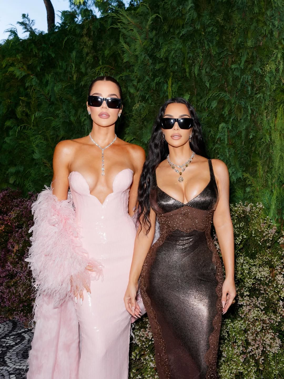 Access_Kardashian_1~15.jpg