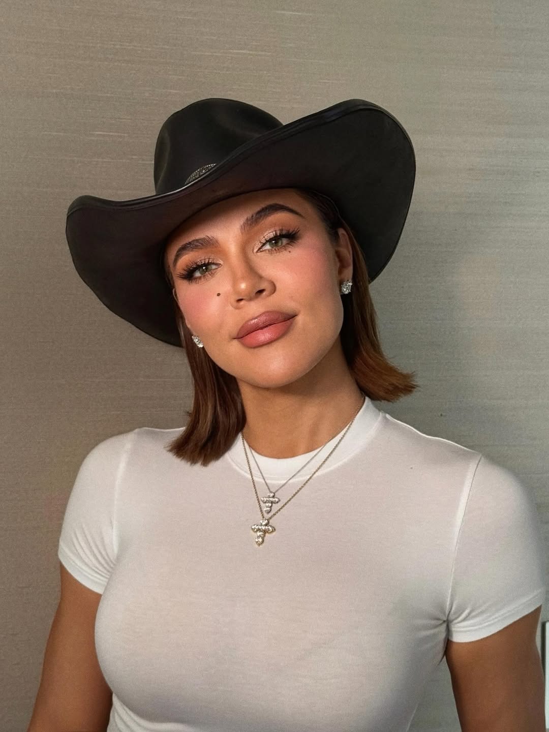 Access_Kardashian_1~17.jpg