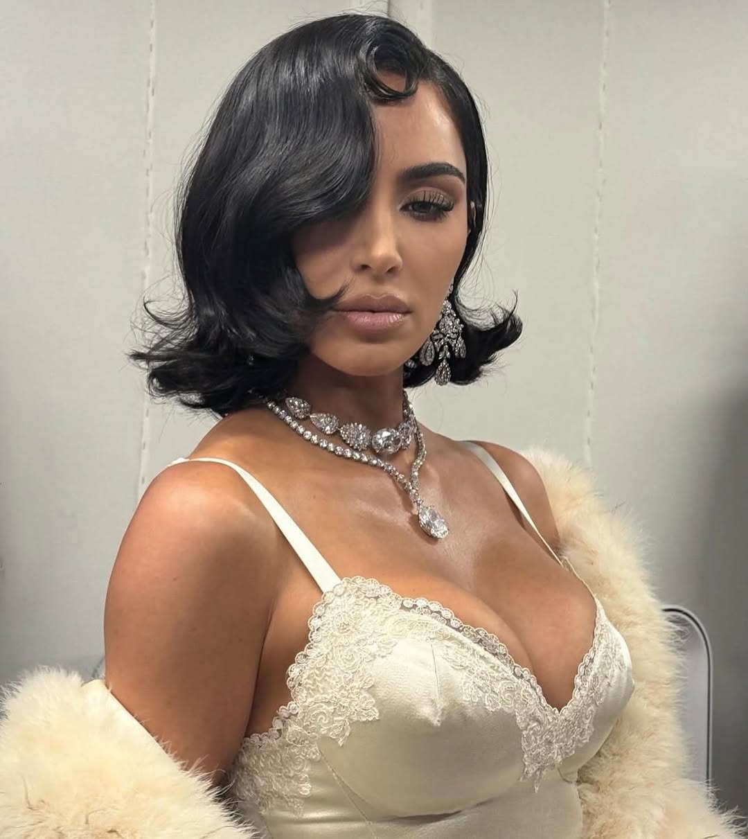Access_Kardashian_23~2.jpg