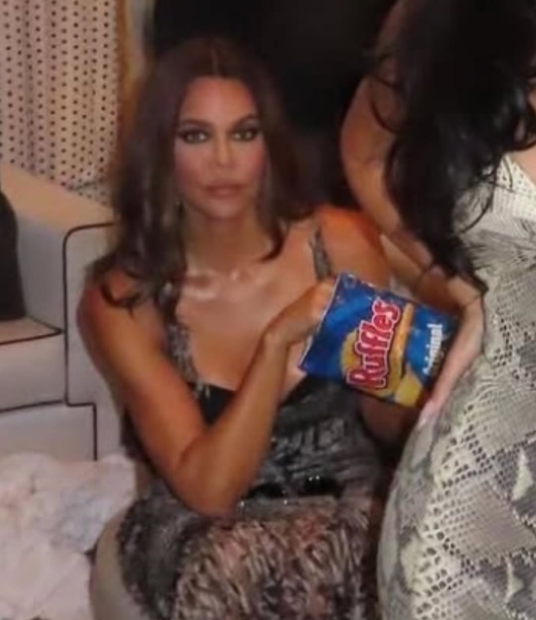 Access_Kardashian_4~15.jpg