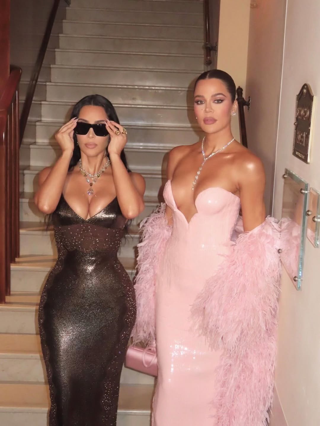 Access_Kardashian_6~9.jpg