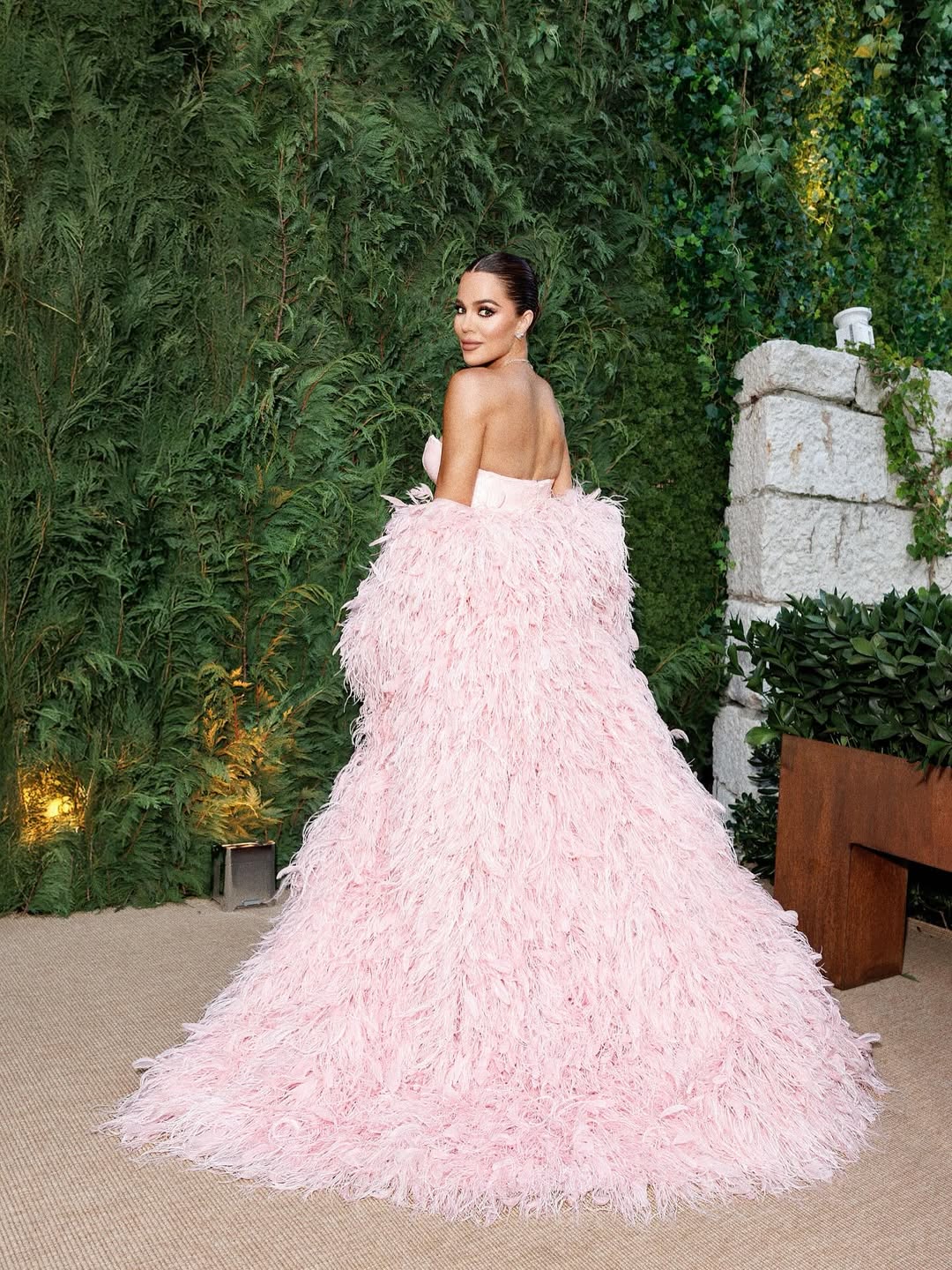Access_Kardashian_8~8.jpg