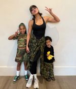 Access_Kardashian_12~4.jpg