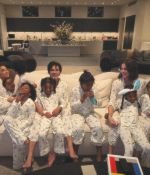 Access_Kardashian_14~2.jpg
