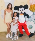 Access_Kardashian_15~5.jpg