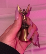 Access_Kardashian_17~6.jpg