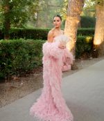 Access_Kardashian_2~14.jpg
