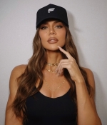 Access_Kardashian_6~14.jpg