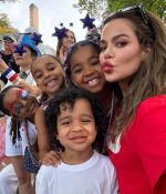 Access_Kardashian_7~10.jpg