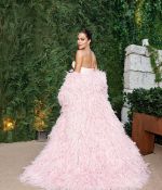 Access_Kardashian_8~8.jpg