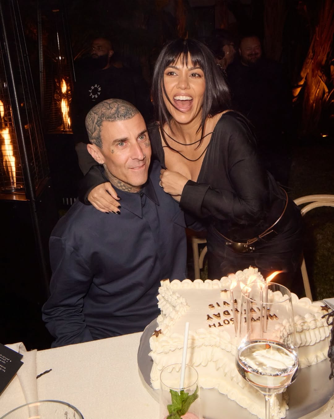 Access_Kardashian_100~0.jpg