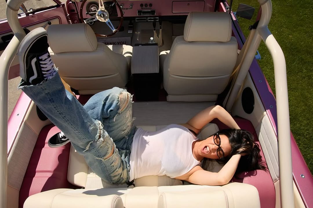 Access_Kardashian_1~4.jpg