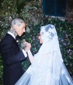 Access_Kardashian_1~6.jpg