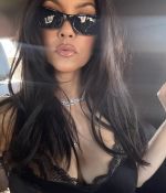 Access_Kardashian_2~4.jpg