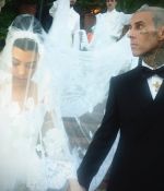 Access_Kardashian_6~3.jpg