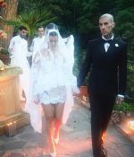 Access_Kardashian_7~2.jpg