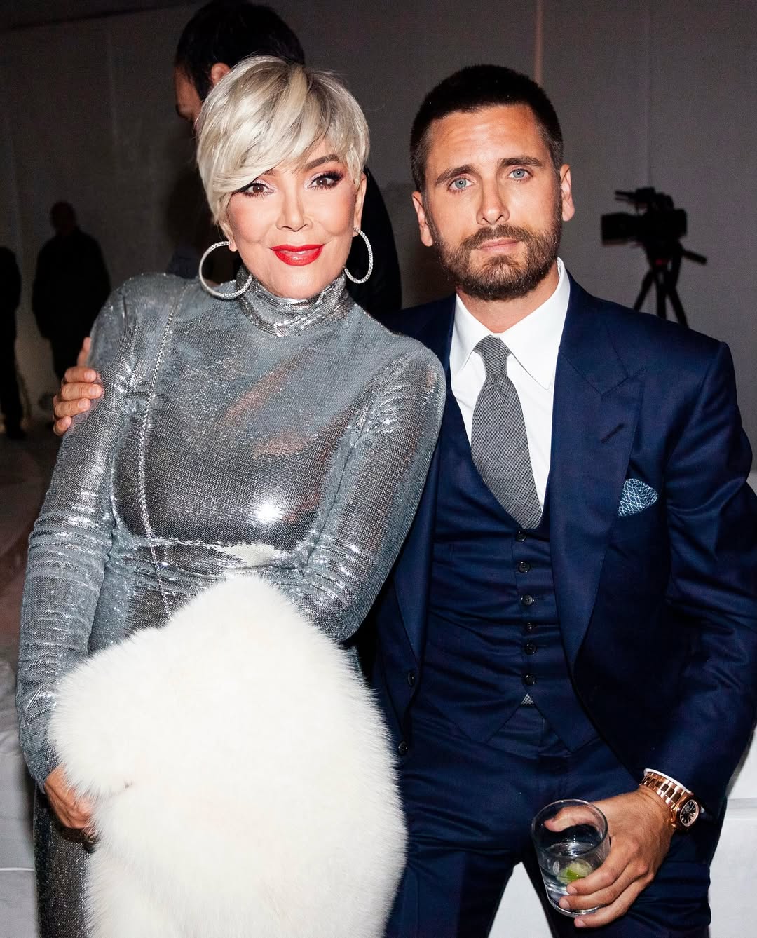 Access_Kardashian_10~7.jpg