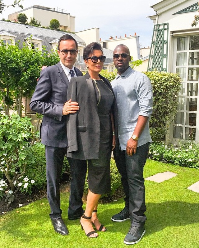 Access_Kardashian_11~6.jpg
