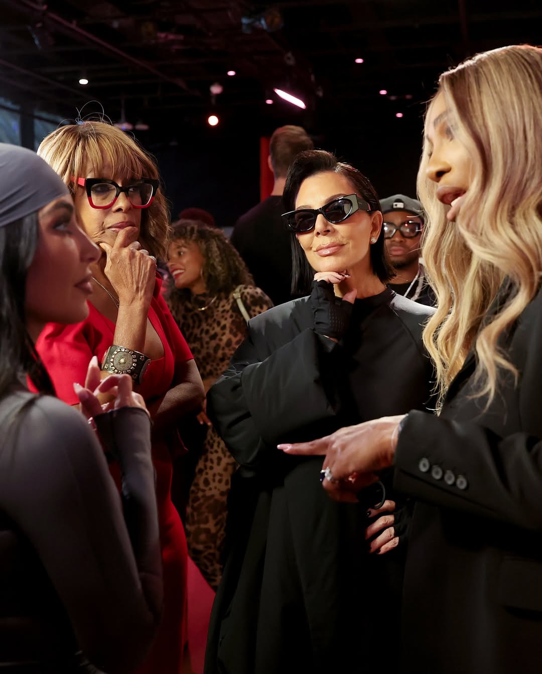 Access_Kardashian_13~18.jpg