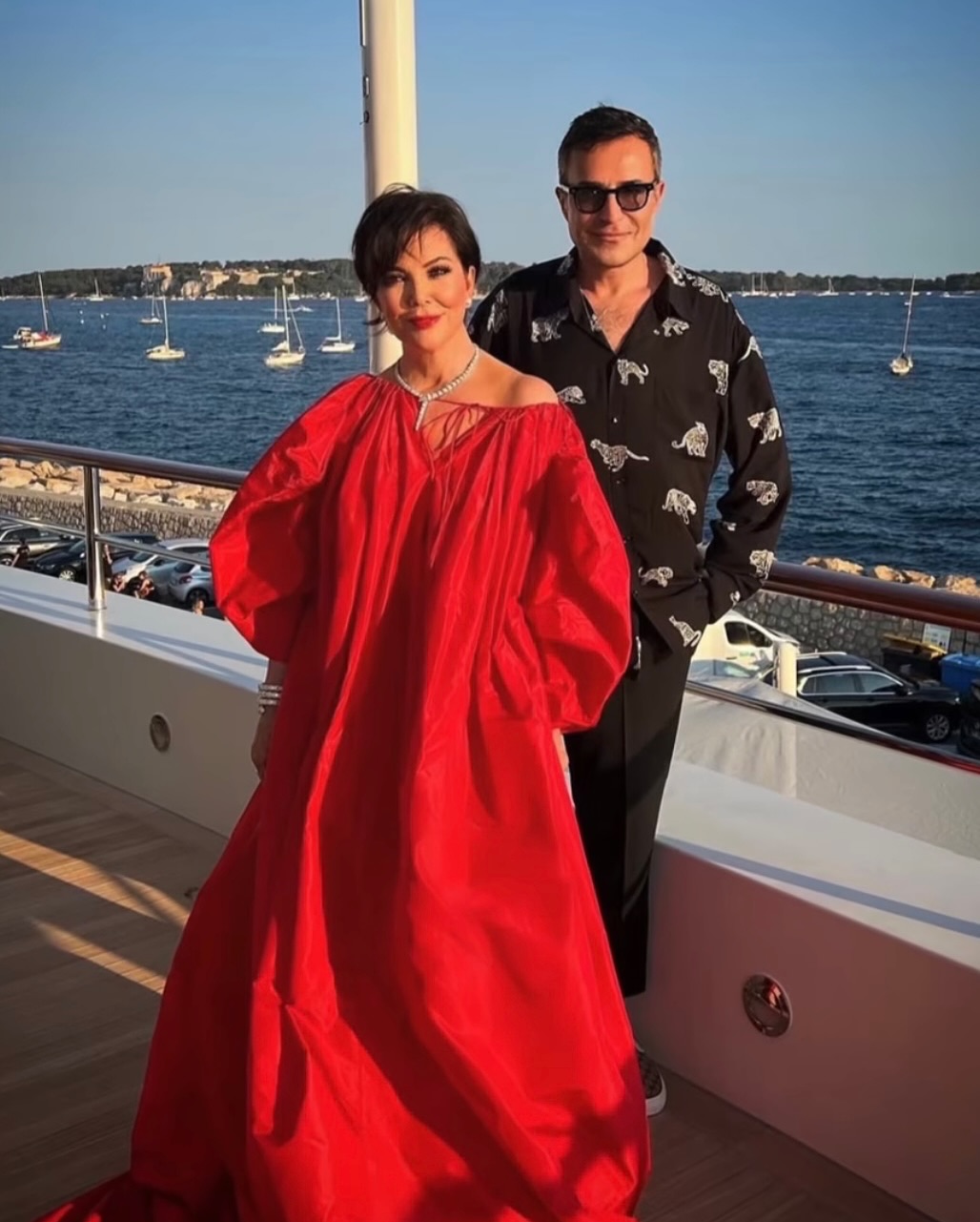 Access_Kardashian_15~5.jpg