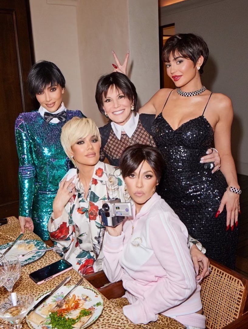 Access_Kardashian_16~6.jpg