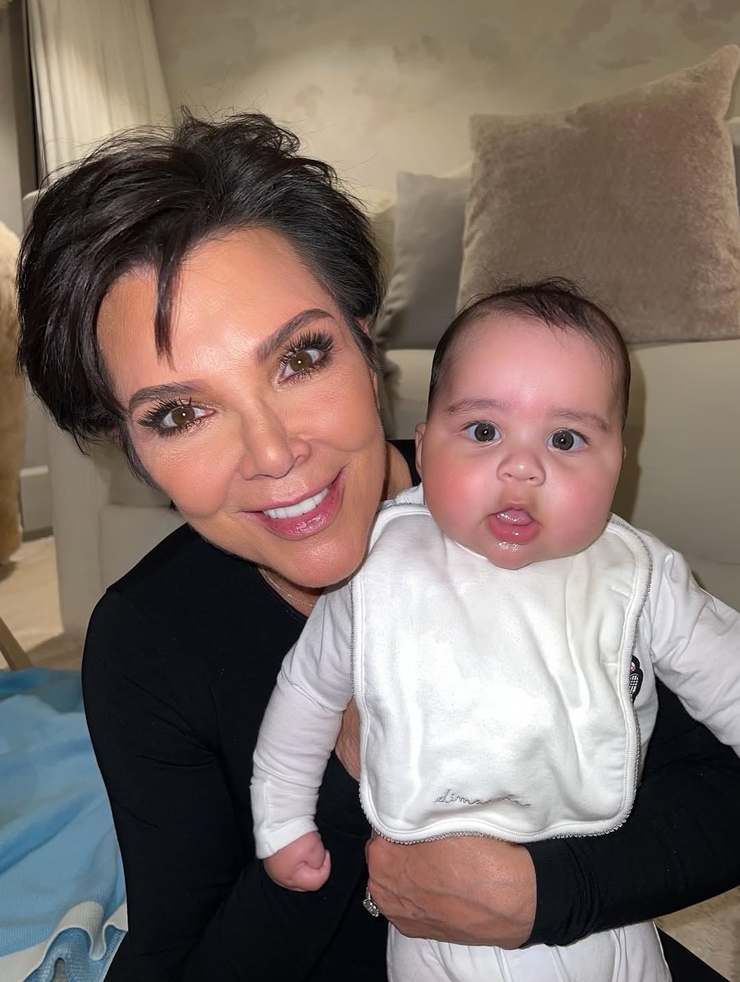 Access_Kardashian_18~10.jpg