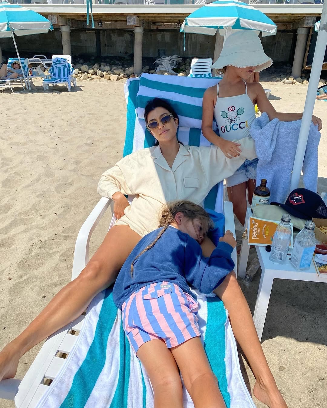 Access_Kardashian_19~2.jpg
