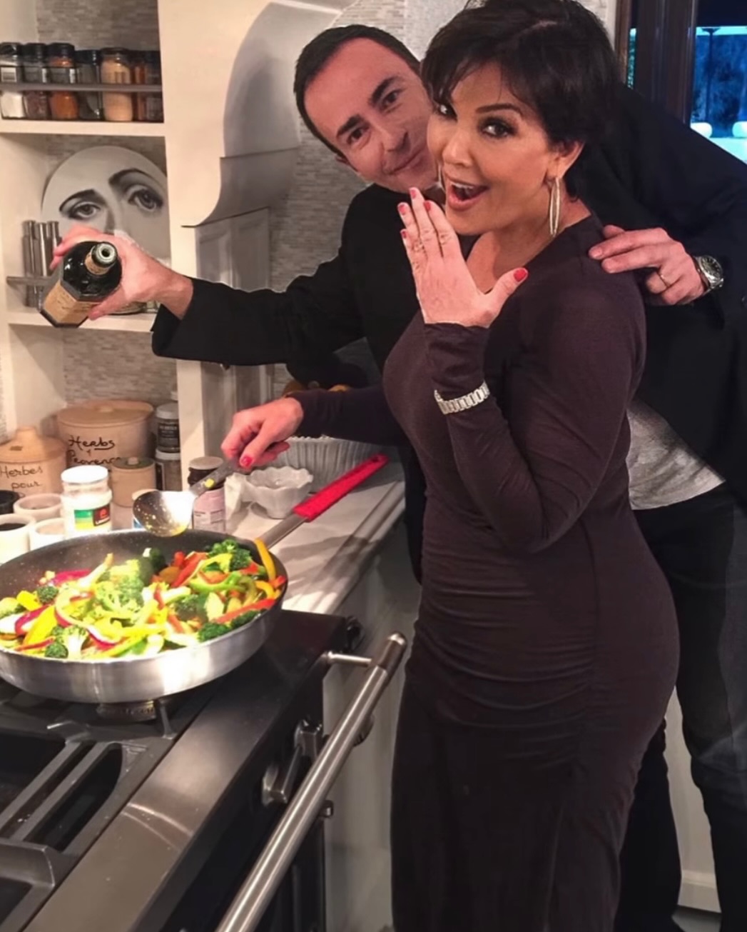 Access_Kardashian_19~3.jpg