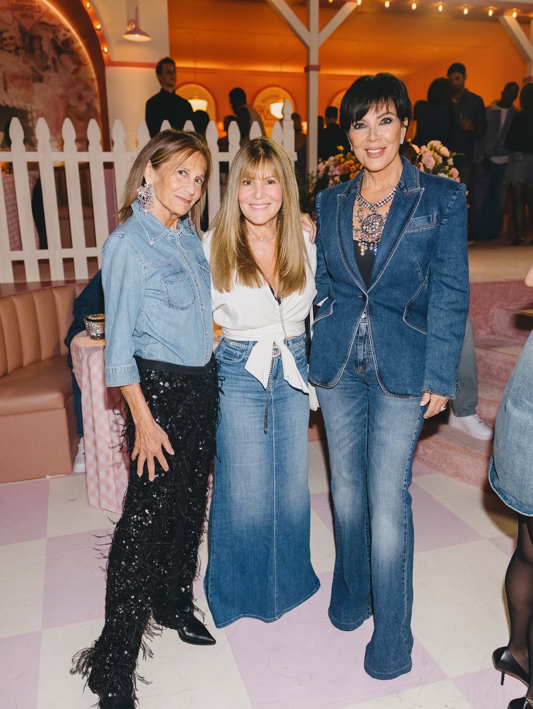 Access_Kardashian_19~4.jpg