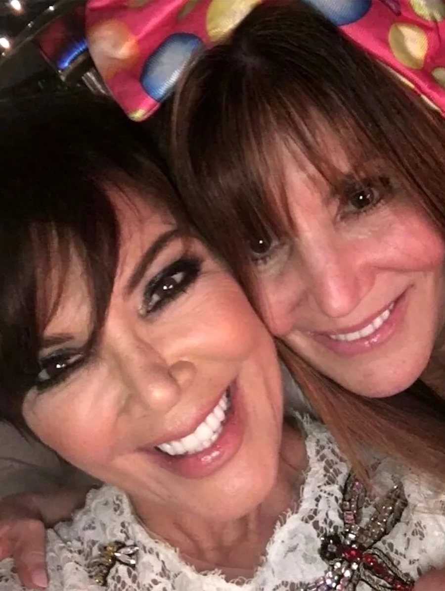 Access_Kardashian_21~0.jpg