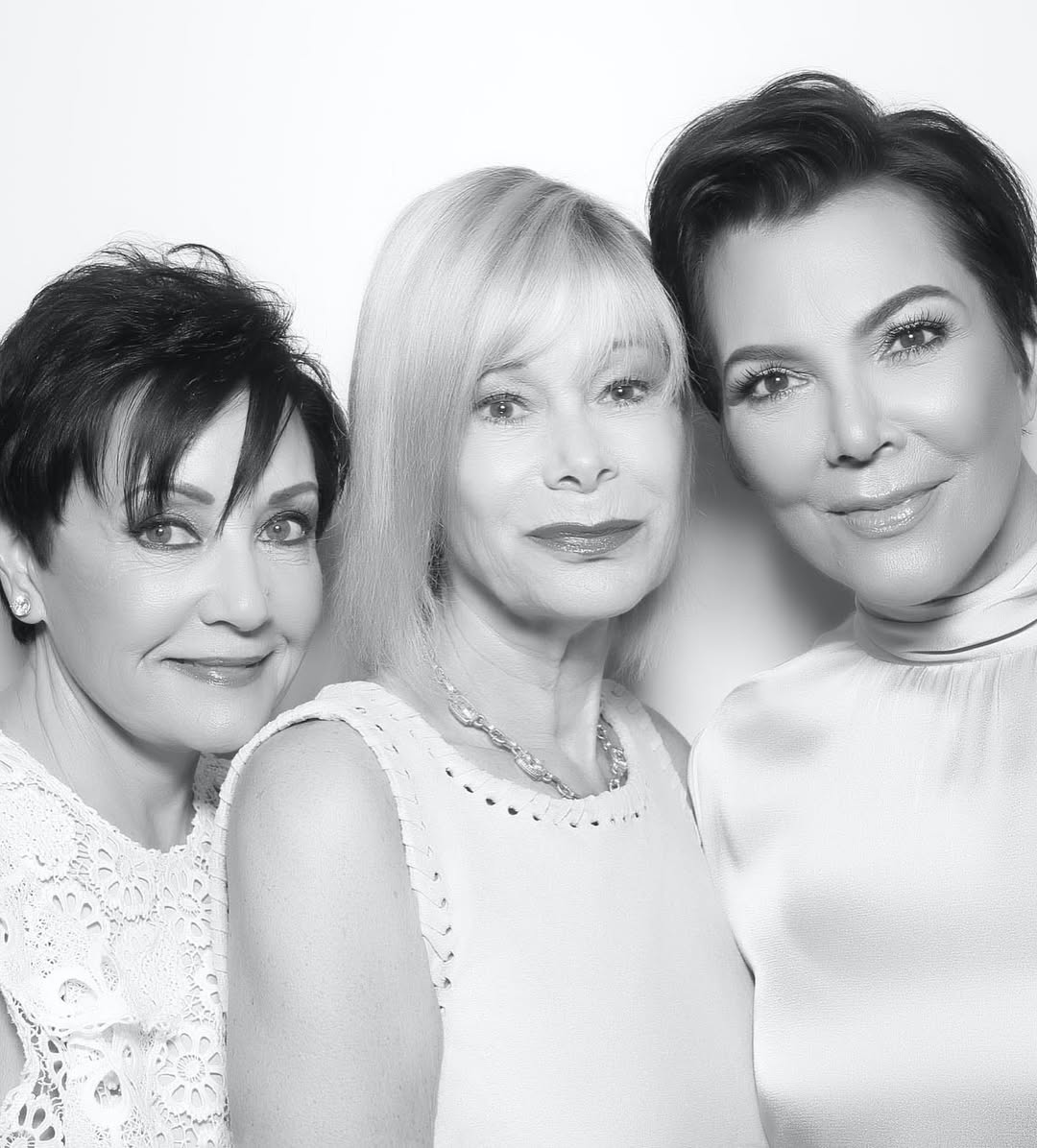 Access_Kardashian_21~5.jpg