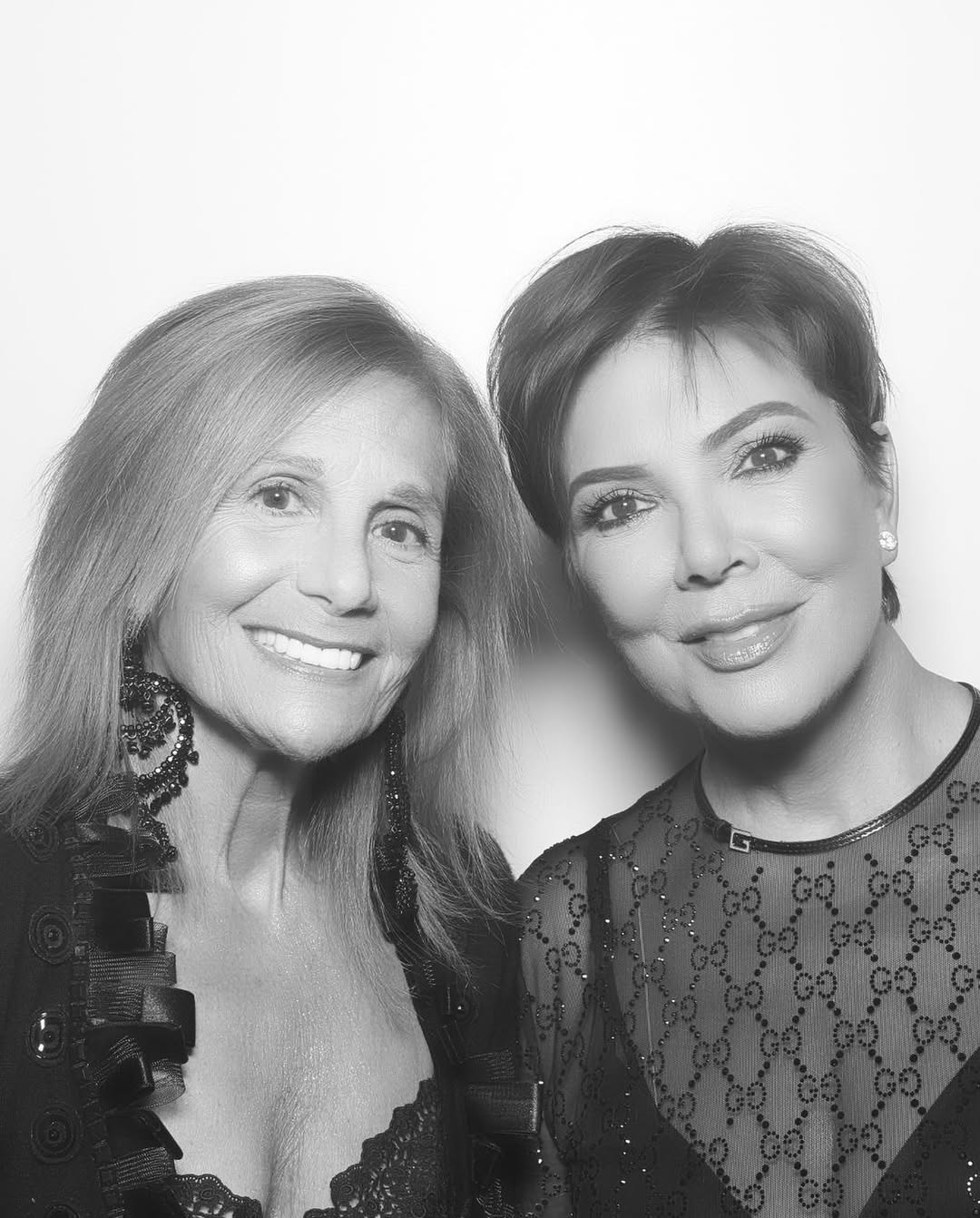 Access_Kardashian_23~1.jpg
