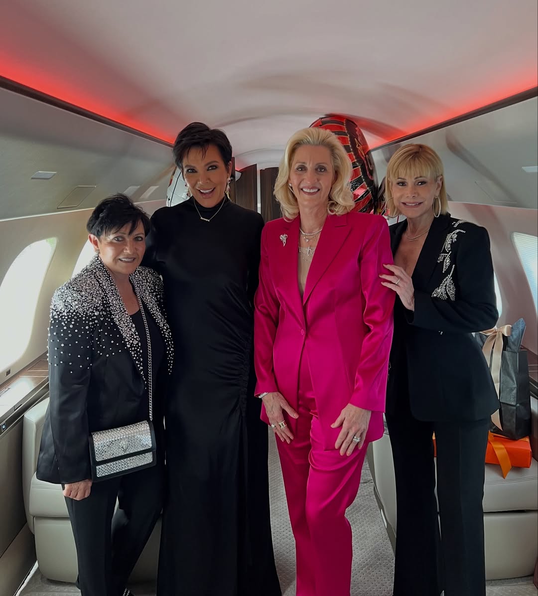 Access_Kardashian_26~3.jpg
