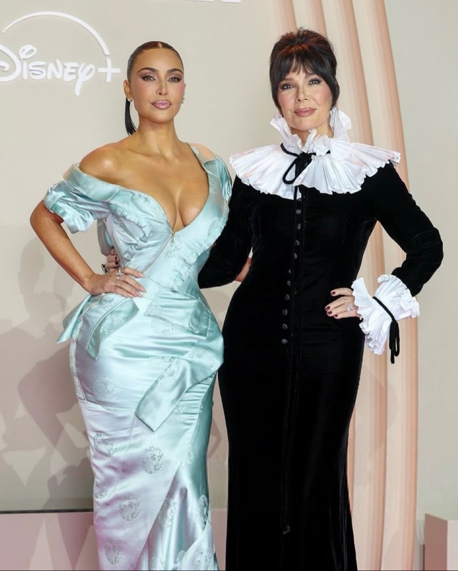 Access_Kardashian_26~4.jpg