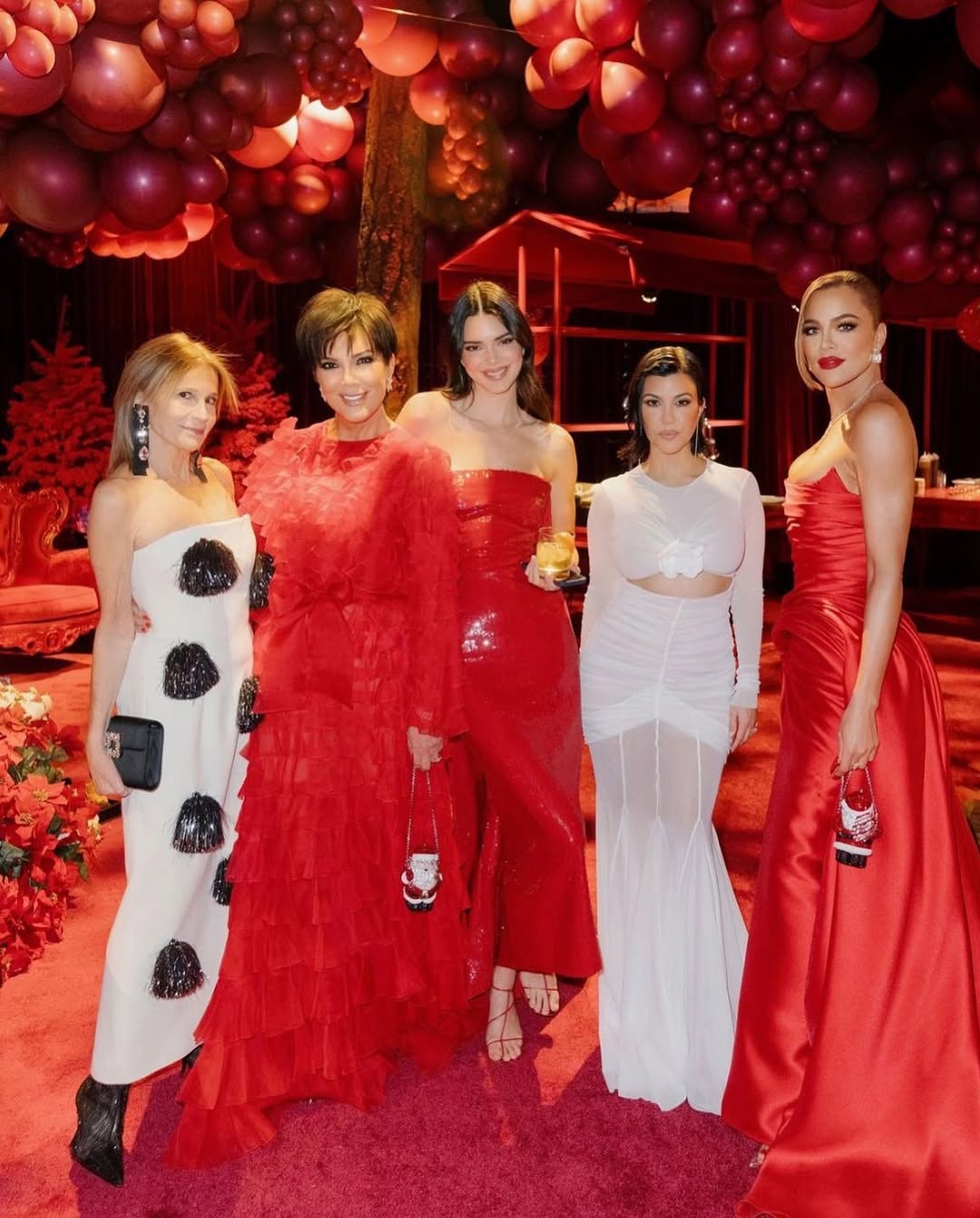 Access_Kardashian_27~1.jpg