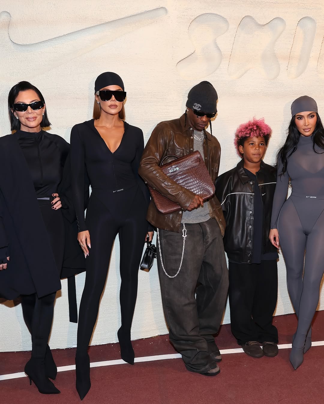 Access_Kardashian_2~21.jpg